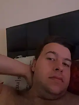 Snapshot of Lars2306 chatting on 10.24.25 Lars2306 online show from 10.24.25