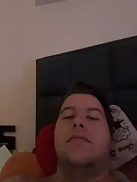 Snapshot of Lars2306 chatting on 11.21.25 Lars2306 online show from 11.21.25