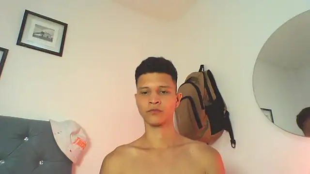 Twinkcock22 online show from 09.19.25