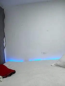 Snapshot of RosenRot07 chatting on 09.18.25 RosenRot07 online show from 09.18.25