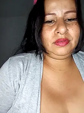 Snapshot of RosenRot07 chatting on 10.12.25 RosenRot07 online show from 10.12.25