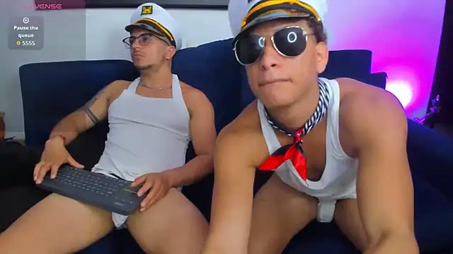 Snapshot of ECSTASYX2_2001 chatting on 10.28.25 ECSTASYX2 2001 online show from 10.28.25