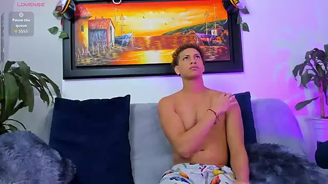 Snapshot of ECSTASYX2_2001 chatting on 11.06.25 ECSTASYX2 2001 online show from 11.06.25