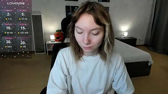 Snapshot of tattoo_art_baby chatting on 11.05.25 tattoo art baby online show from 11.05.25