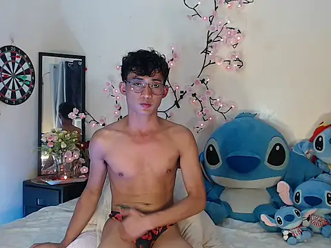 Snapshot of good_boy_in_bed chatting on 03.27.26 good boy in bed online show from 03.27.26