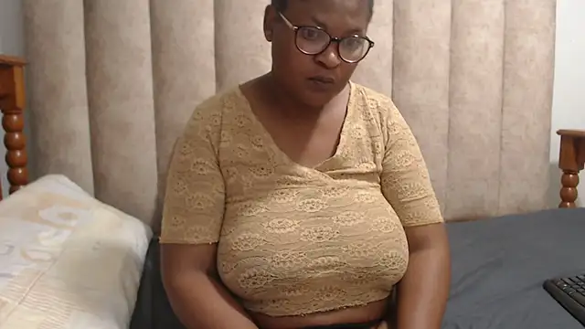 Sexybusty01 online show from 09.23.25