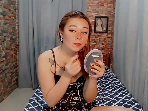 Snapshot of cutemac69 chatting on 09.12.25 cutemac69 online show from 09.12.25