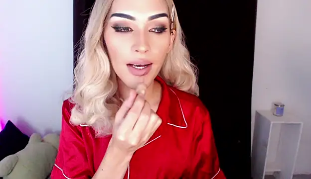 Alicegreenexx online show from 06.18.26
