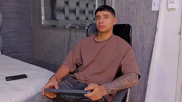 jaze bradley online show from 11.13.25