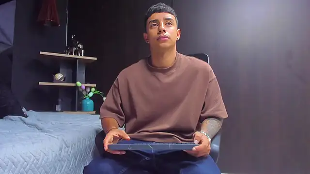 jaze bradley online show from 12.15.25