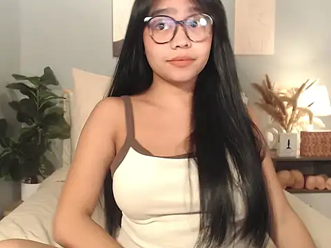 Snapshot of HotAsianGabby69 chatting on 07.23.26 HotAsianGabby69 online show from 07.23.26
