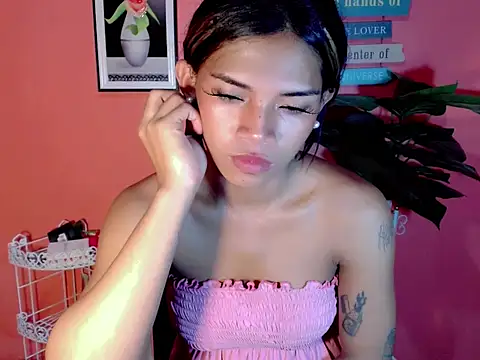 Snapshot of Sweet_ThaliaXX chatting on 09.10.25 Sweet ThaliaXX online show from 09.10.25