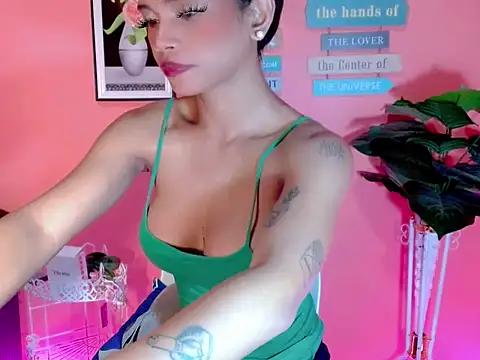 Snapshot of Sweet_ThaliaXX chatting on 09.12.25 Sweet ThaliaXX online show from 09.12.25