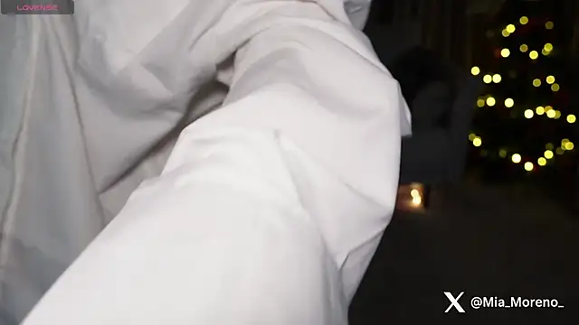 ArianaaSwift online show from 12.21.25