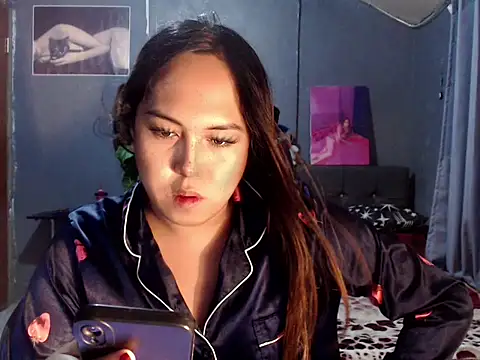 Snapshot of urtranspinay chatting on 02.05.26 urtranspinay online show from 02.05.26