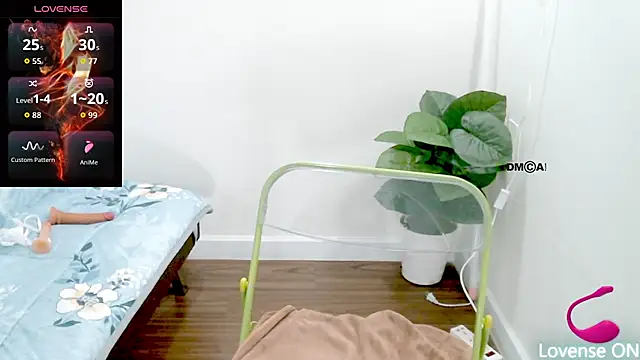 Snapshot of CandySugar_Sweet chatting on 12.03.25 CandySugar Sweet online show from 12.03.25