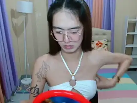 XxTsUncutAskaxX online show from 06.18.26