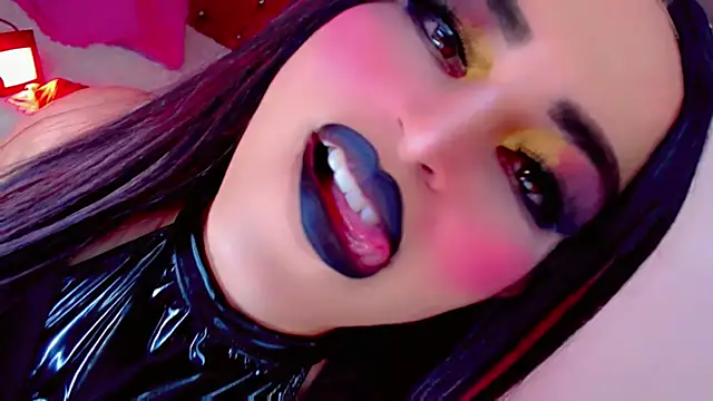 Yareth Rouss  online show from 11.27.25