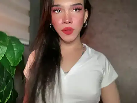 Snapshot of Misselliefayexxx chatting on 05.29.26 Misselliefayexxx online show from 05.29.26