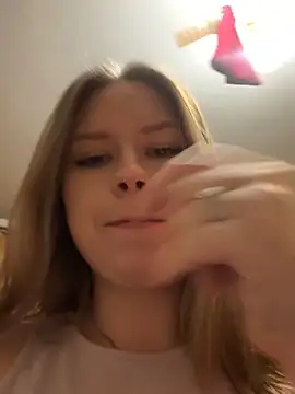 Snapshot of Tomyris_yuki chatting on 02.25.26 Tomyris yuki online show from 02.25.26