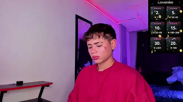 Snapshot of Jostin18 chatting on 09.15.25 Jostin18 online show from 09.15.25