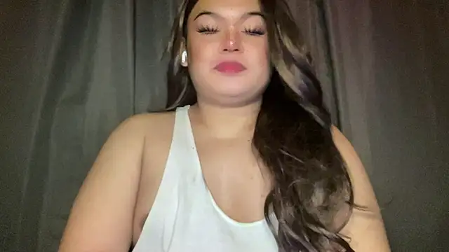 Snapshot of RedHead_Thalia chatting on 02.28.26 RedHead Thalia online show from 02.28.26