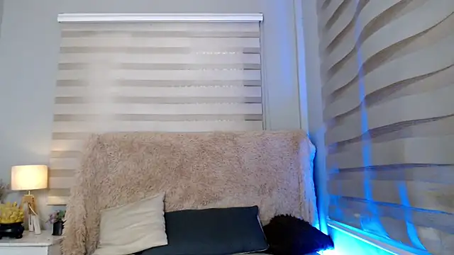 Snapshot of lovelychanel69xx chatting on 10.10.25 lovelychanel69xx online show from 10.10.25