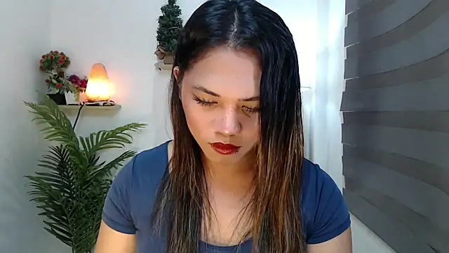 Snapshot of scarlett_brownx69 chatting on 12.02.25 scarlett brownx69 online show from 12.02.25