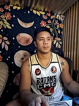 Snapshot of mr_dave chatting on 12.19.25 mr dave online show from 12.19.25