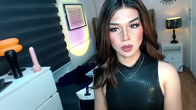 Snapshot of solana_imani chatting on 10.23.25 solana imani online show from 10.23.25