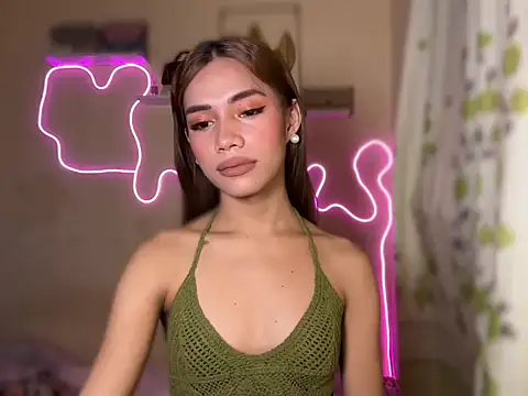 Snapshot of Lovelynikki03 chatting on 09.25.25 Lovelynikki03 online show from 09.25.25