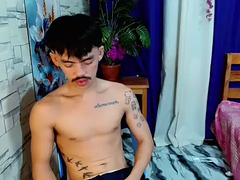 urhunky boy online show from 07.23.26