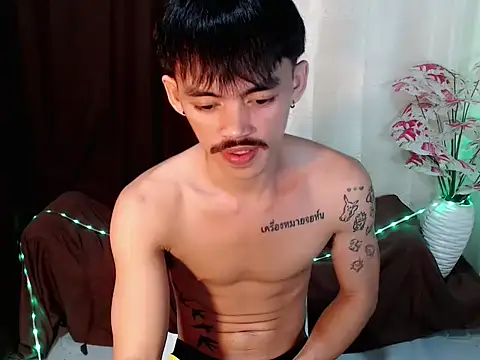 urhunky boy online show from 07.31.26