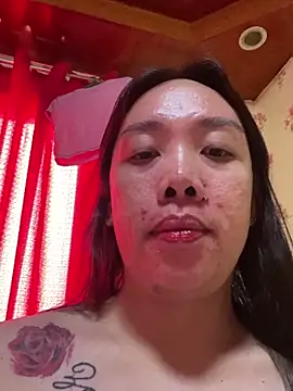 Snapshot of Hotseductivests chatting on 11.24.25 Hotseductivests online show from 11.24.25