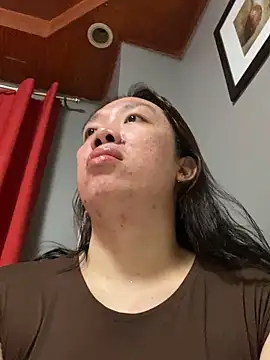 Snapshot of Hotseductivests chatting on 11.29.25 Hotseductivests online show from 11.29.25