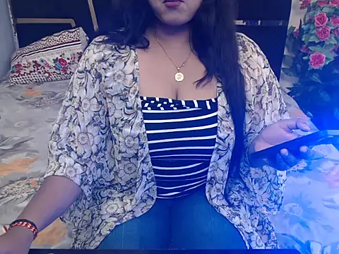 Snapshot of yours-ishika chatting on 09.09.25 yours-ishika online show from 09.09.25