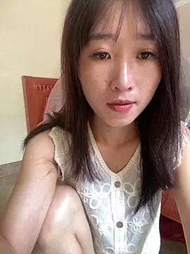 Snapshot of oneyou_400 chatting on 10.11.25 oneyou 400 online show from 10.11.25