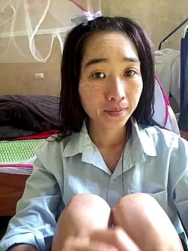 Snapshot of oneyou_400 chatting on 11.07.25 oneyou 400 online show from 11.07.25