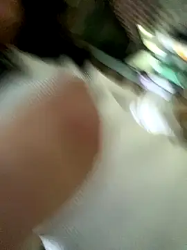 Snapshot of oneyou_400 chatting on 11.12.25 oneyou 400 online show from 11.12.25