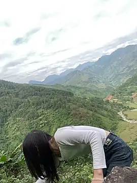 Snapshot of oneyou_400 chatting on 11.16.25 oneyou 400 online show from 11.16.25