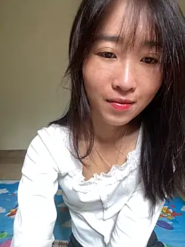 Snapshot of oneyou_400 chatting on 11.21.25 oneyou 400 online show from 11.21.25