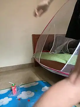 Snapshot of oneyou_400 chatting on 11.22.25 oneyou 400 online show from 11.22.25