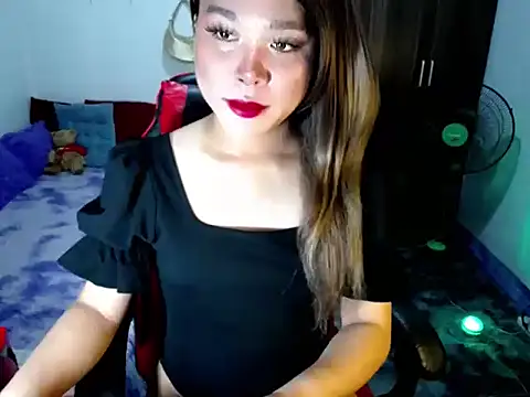 Urassiansweetcummer online show from 03.15.26