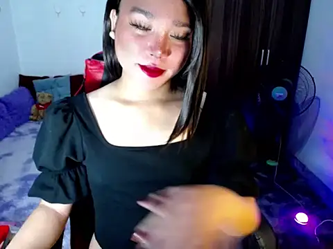 Urassiansweetcummer online show from 05.15.26