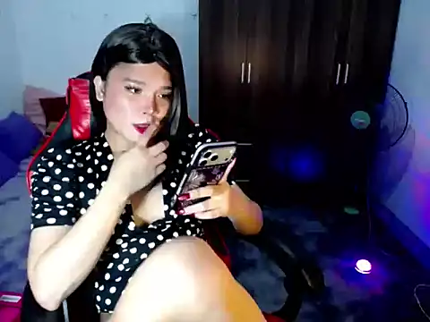 Urassiansweetcummer online show from 06.18.26