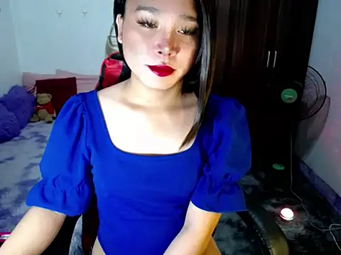 Urassiansweetcummer online show from 06.19.26
