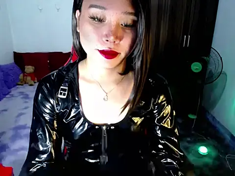 Urassiansweetcummer online show from 07.02.26