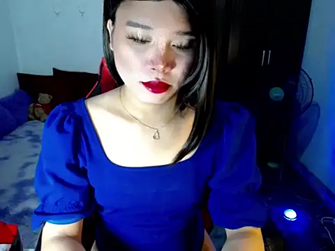 Urassiansweetcummer online show from 07.06.26