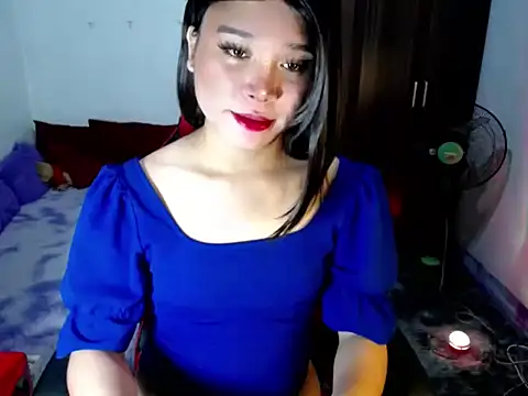 Urassiansweetcummer online show from 07.07.26