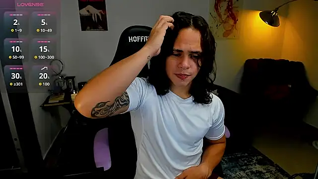 Maximiliano scoott   online show from 12.04.25